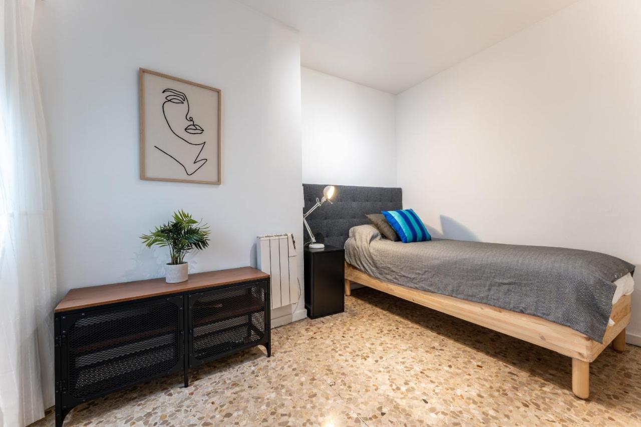 Malagasuite Cozy Stay Малага Екстериор снимка